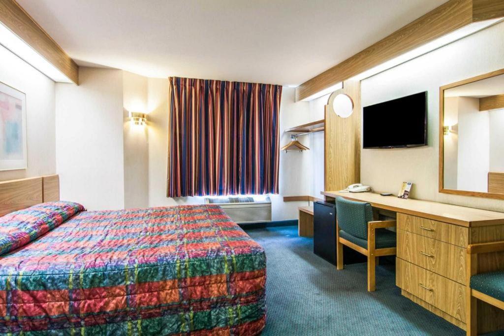 Rodeway Inn Salem Buitenkant foto